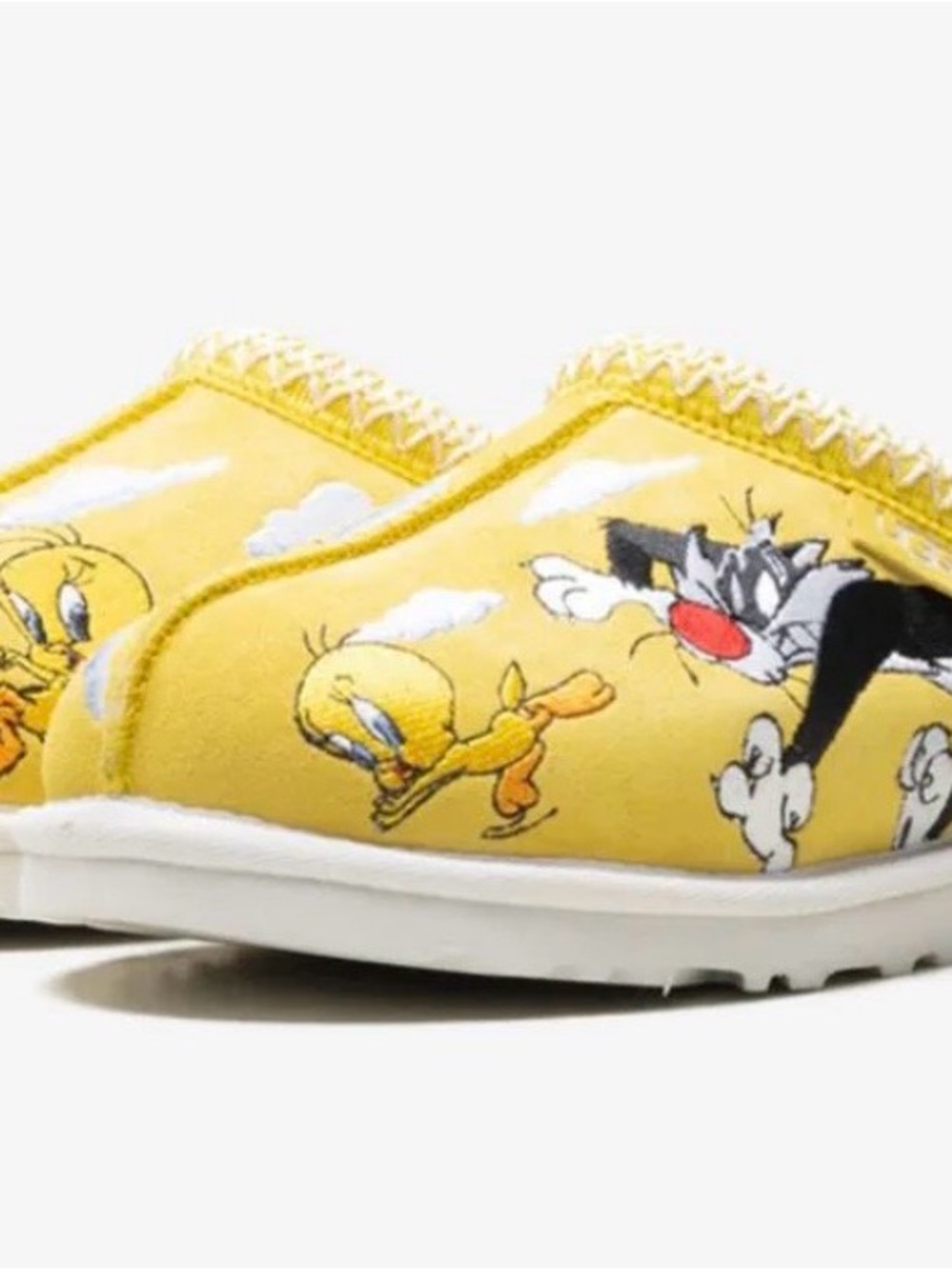 UGG.  Palace x Looney Tunes Yellow. Unisex. New in box
